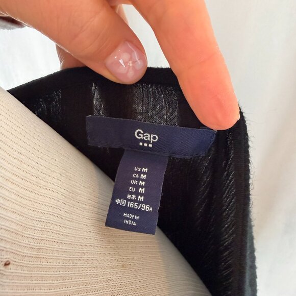 Gap Women's Boho Flowy style Long Sleeve Top | Black w/ Front Detail | Medium | - Picture 3 of 9